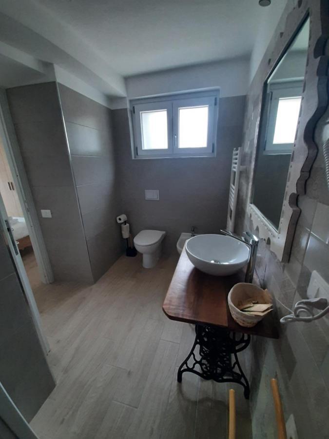 B&B La Casa Dei Nonni Assergi Eksteriør billede