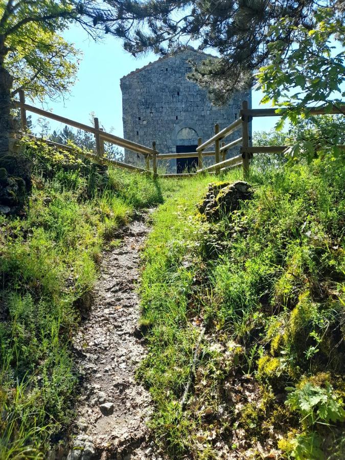 B&B La Casa Dei Nonni Assergi Eksteriør billede